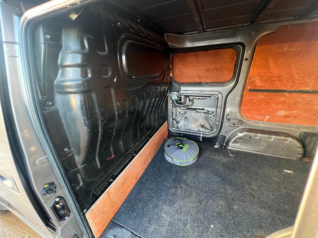 Used Nissan e-NV200 2017 for sale - 76901747: Photo 49