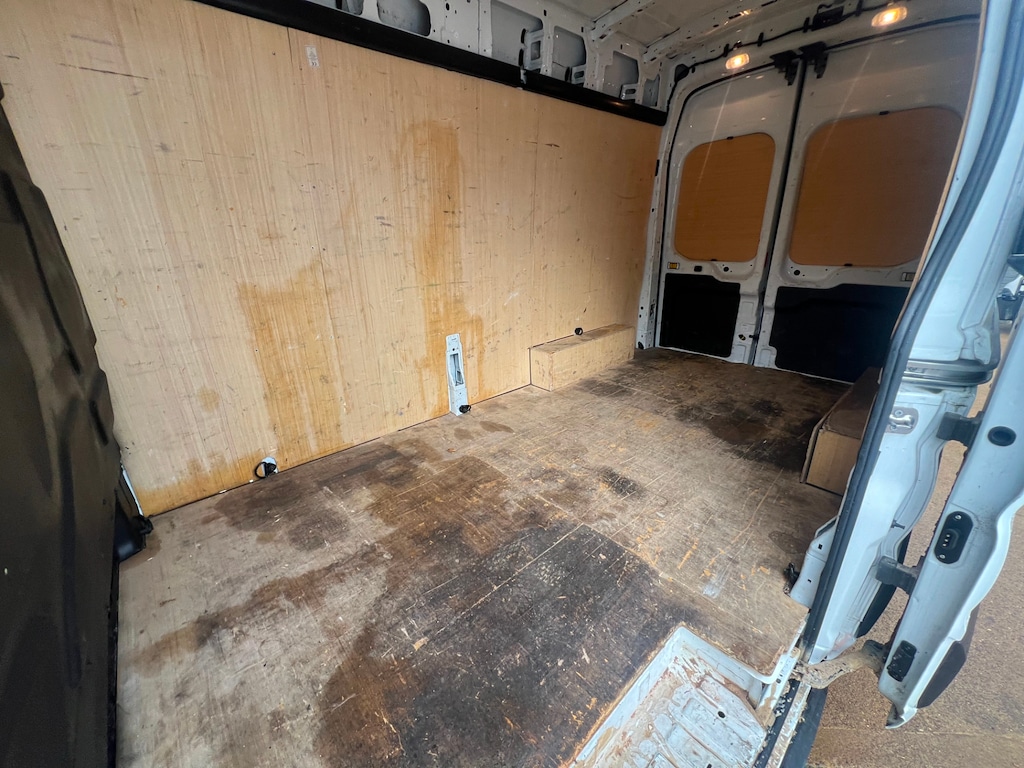 Used Ford Transit 2023 for sale - 75629856: Photo 48