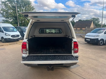Used Toyota Hilux 2019 for sale - 75571308: Photo