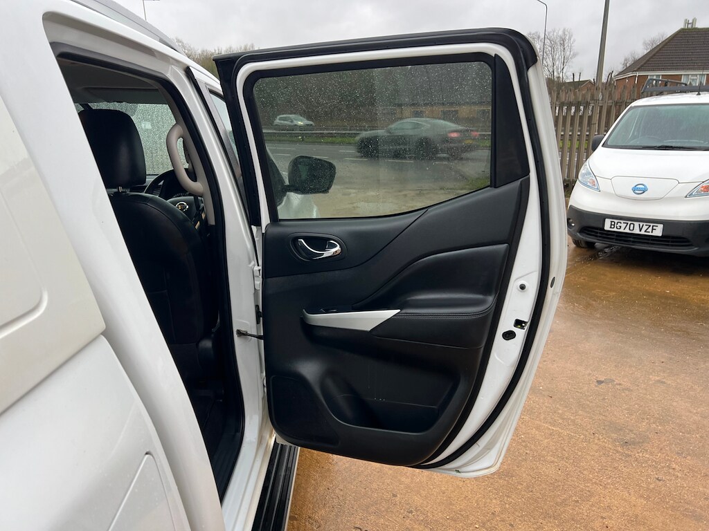 Used Nissan Navara 2021 for sale - 77210756: Photo 43