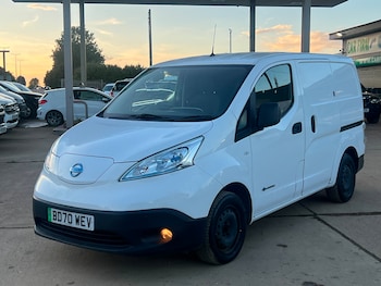 Nissan - e-NV200