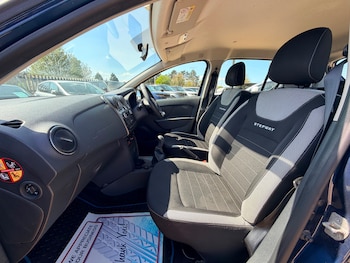 Used Dacia Sandero Stepway 2017 for sale - 78313905: Photo