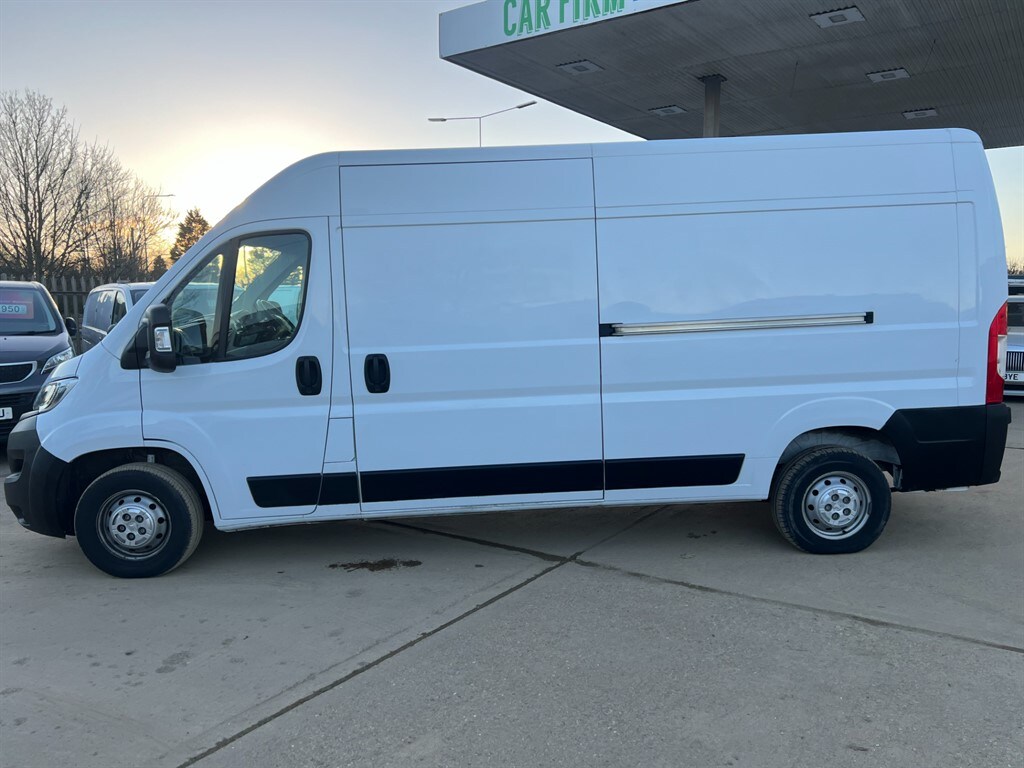 Vehicle 33