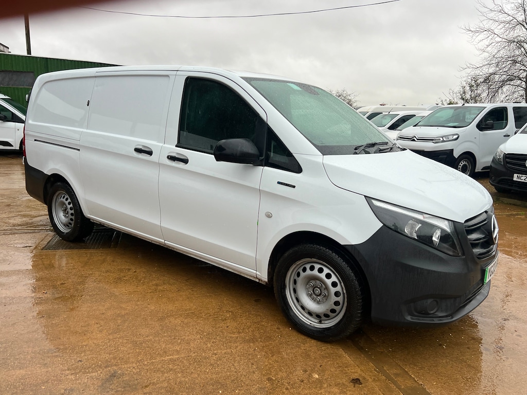 Used Mercedes-Benz Vito 2023 for sale - 76104507: Photo 2