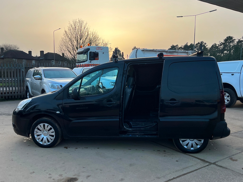 Used Citroen Berlingo 2013 for sale - 77903610: Photo 76