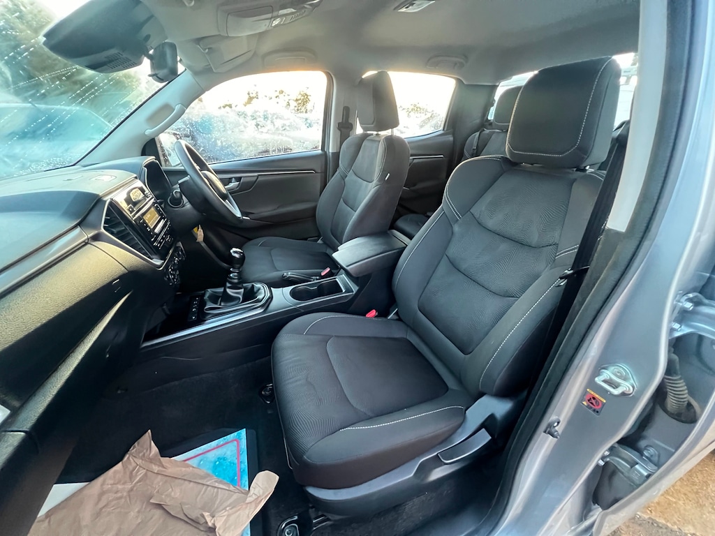 Used Isuzu D-Max 2021 for sale - 75663051: Photo 38