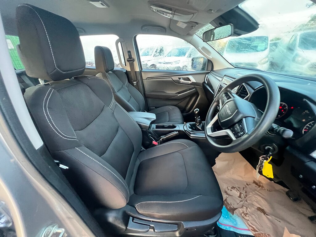 Used Isuzu D-Max 2021 for sale - 75663051: Photo 55