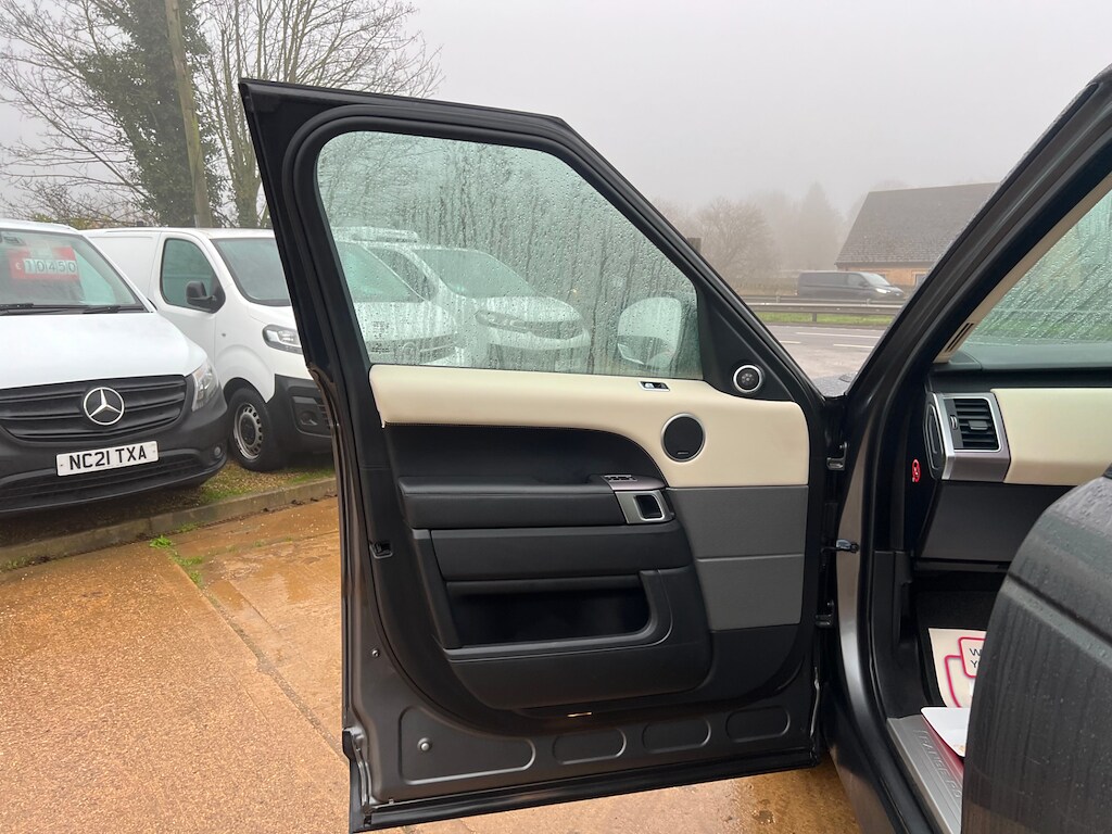 Used Land Rover Range Rover Sport 2018 for sale - 76948693: Photo 42