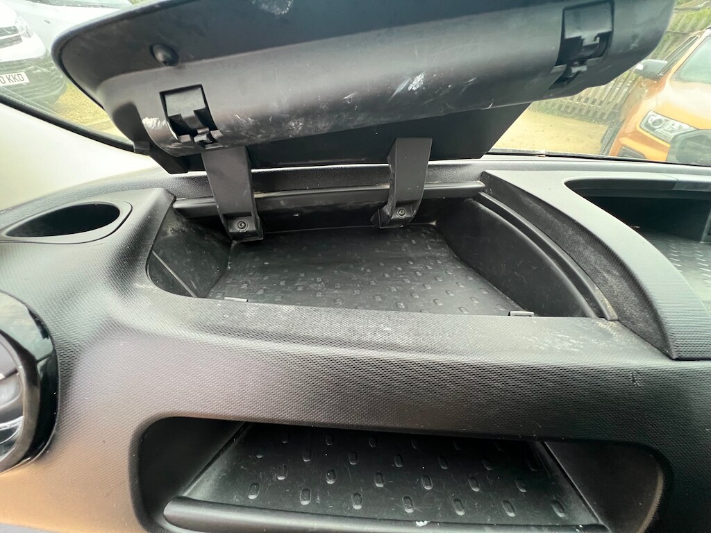 Used Vauxhall Vivaro 2018 for sale - 75745750: Photo 44