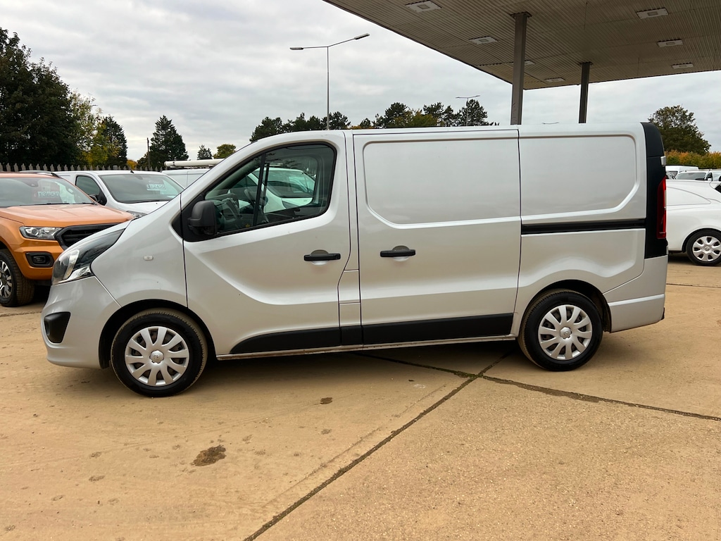 Used Vauxhall Vivaro 2018 for sale - 75745750: Photo 5