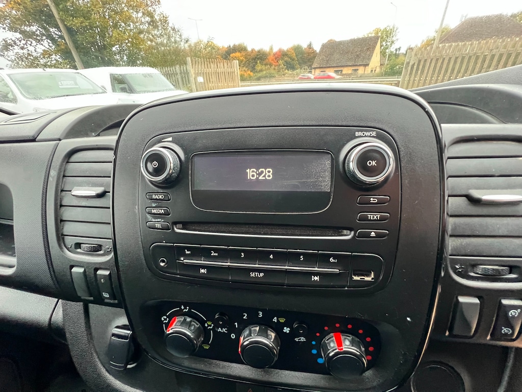 Used Vauxhall Vivaro 2018 for sale - 75745750: Photo 57