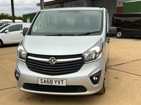 Used Vauxhall Vivaro 2018 for sale - 75745750: Photo 9