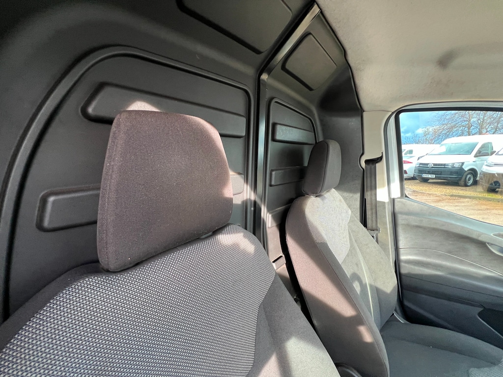 Used Ford Transit Courier 2019 for sale - 77504645: Photo 38