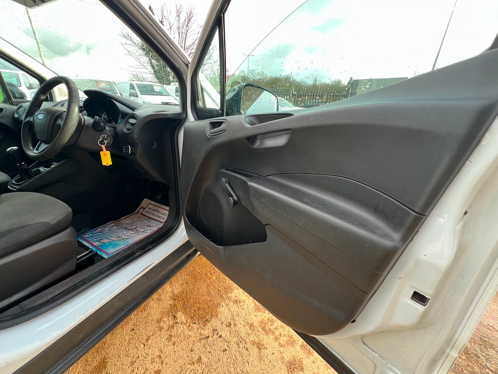 Used Ford Transit Courier 2019 for sale - 77504645: Photo 41