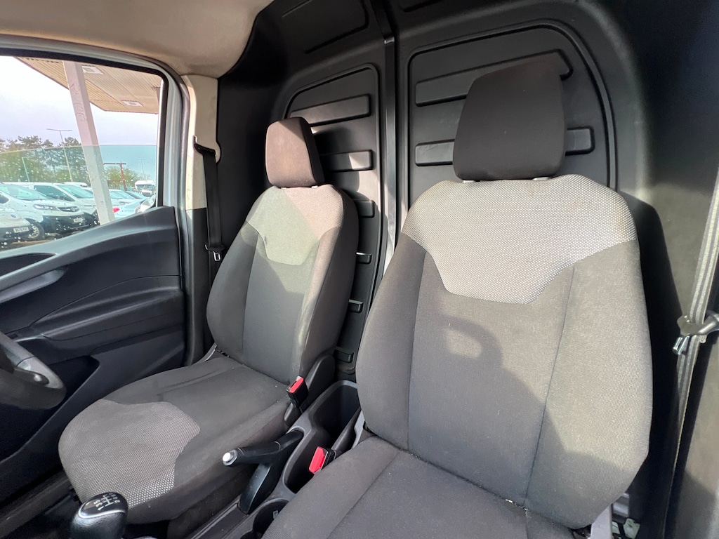 Used Ford Transit Courier 2019 for sale - 77504645: Photo 51