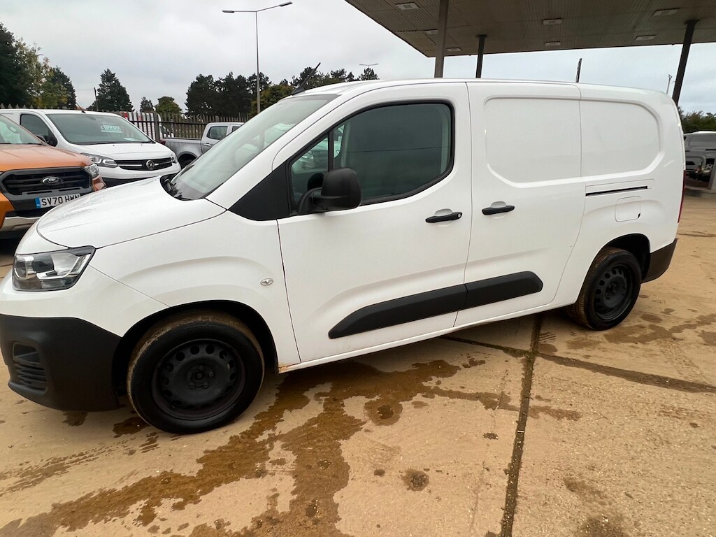 Used Citroen Berlingo 2020 for sale - 76146332: Photo 35
