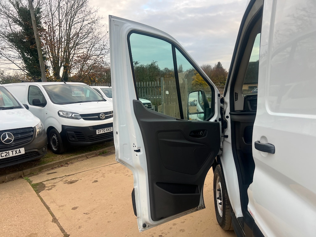 Used Ford Transit 2022 for sale - 76322131: Photo 44