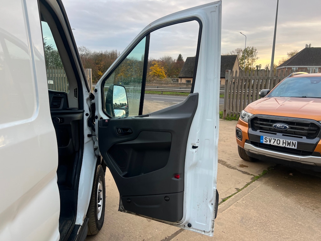 Used Ford Transit 2022 for sale - 76322131: Photo 56