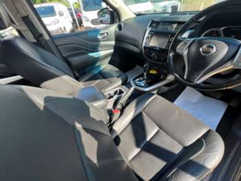 Used Nissan Navara 2016 for sale - 74707045: Photo