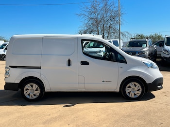 Used Nissan e-NV200 2017 for sale - 77804104: Photo