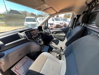 Used Nissan e-NV200 2017 for sale - 77804104: Photo