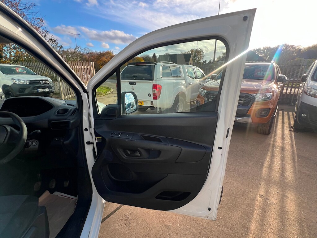 Used Peugeot Partner 2020 for sale - 76384706: Photo 43