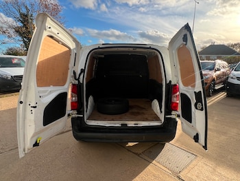 Used Peugeot Partner 2020 for sale - 76384706: Photo