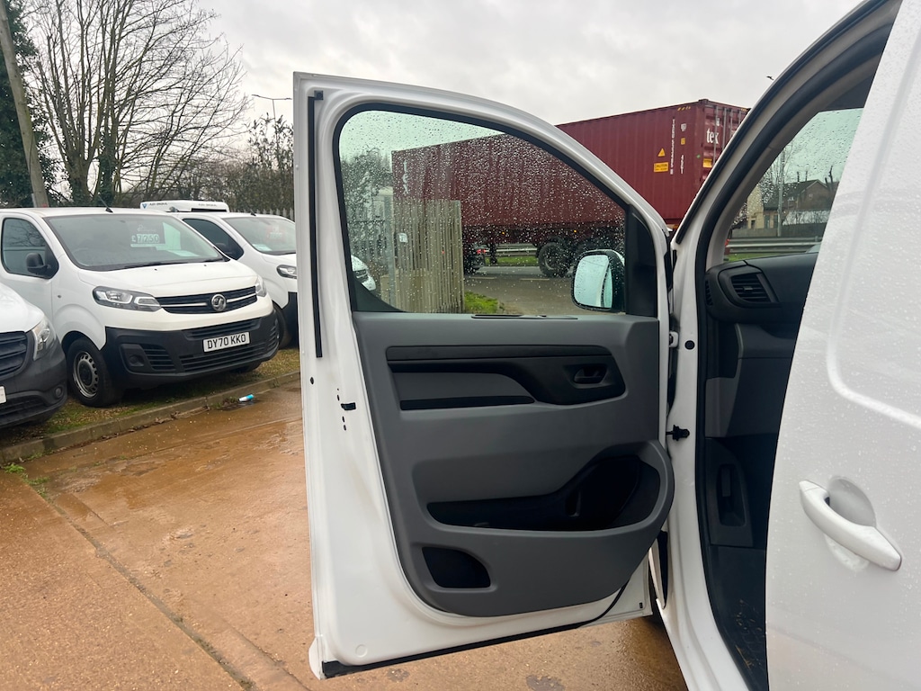 Used Vauxhall Vivaro 2021 for sale - 76738558: Photo 15