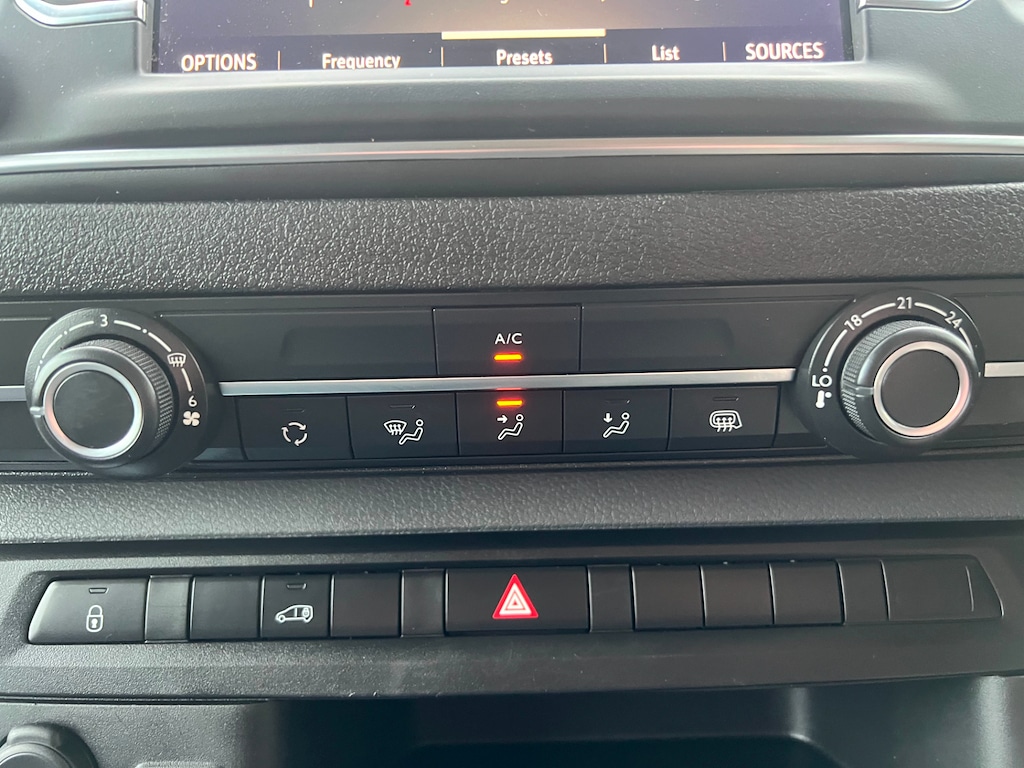 Used Vauxhall Vivaro 2021 for sale - 76738558: Photo 46