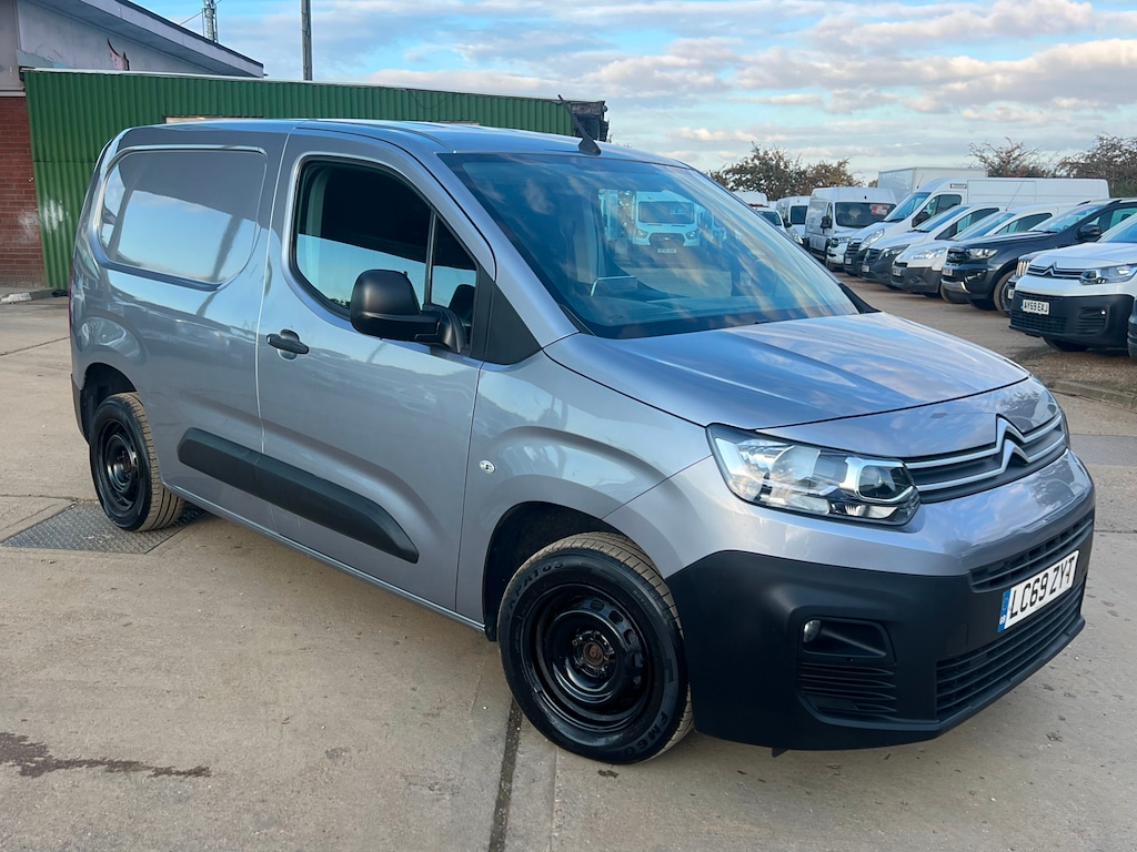 Used Citroen Berlingo 2020 for sale - 76027890: Photo 2