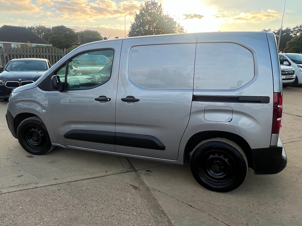 Used Citroen Berlingo 2020 for sale - 76027890: Photo 30