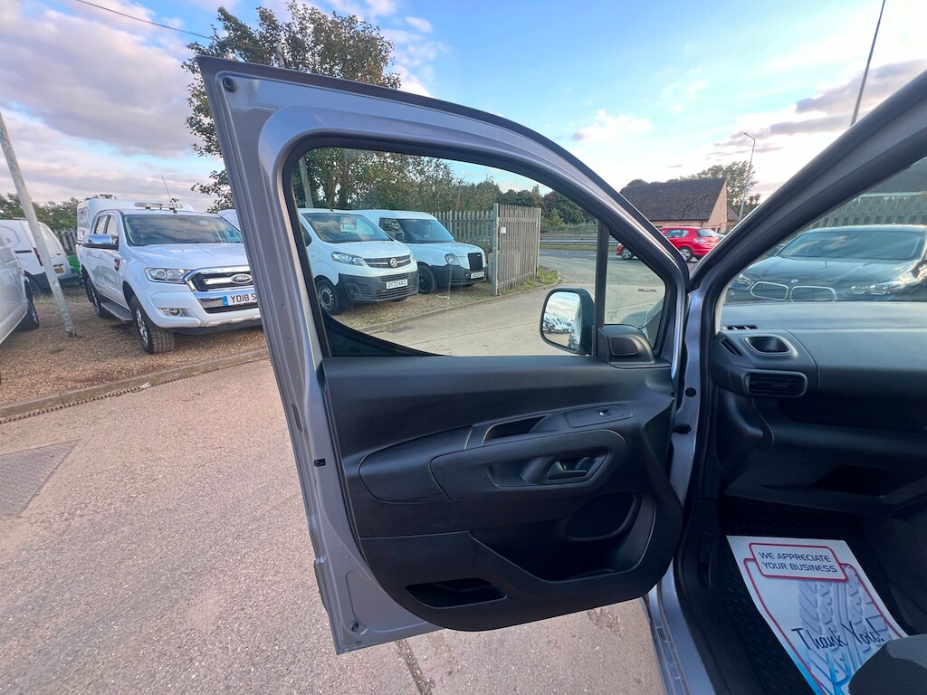 Used Citroen Berlingo 2020 for sale - 76027890: Photo 36