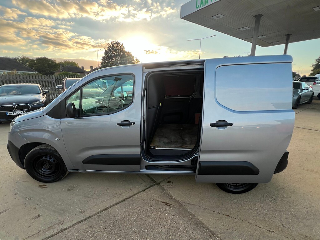 Used Citroen Berlingo 2020 for sale - 76027890: Photo 39