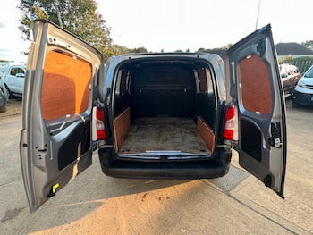 Used Citroen Berlingo 2020 for sale - 76027890: Photo