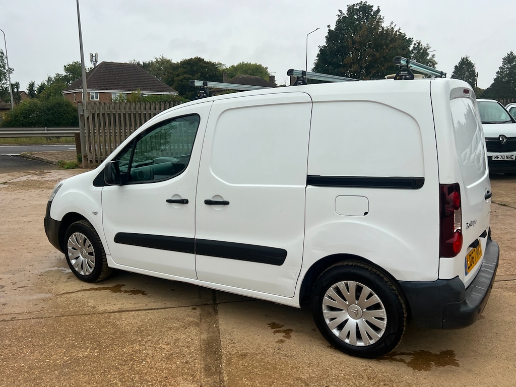 Vehicle 29