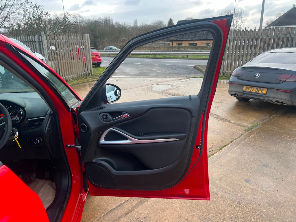 Used Vauxhall Zafira Tourer 2014 for sale - 76960400: Photo 60