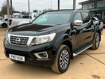 Used Nissan Navara 2017 for sale - 77036467: Photo