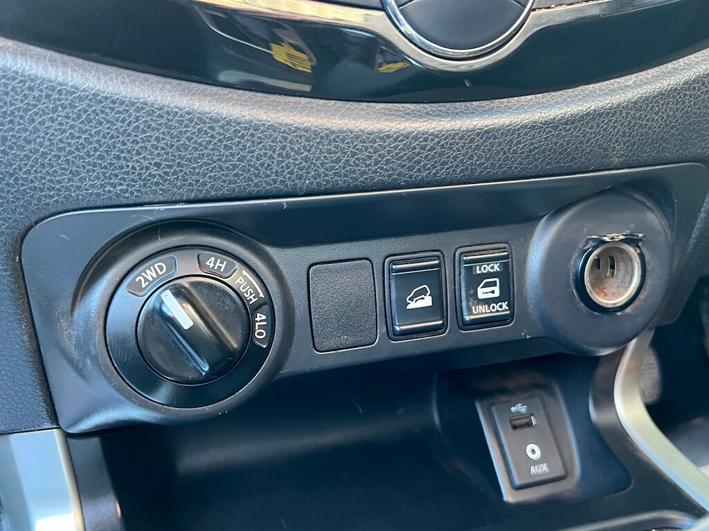 Used Nissan Navara 2017 for sale - 77036467: Photo 70