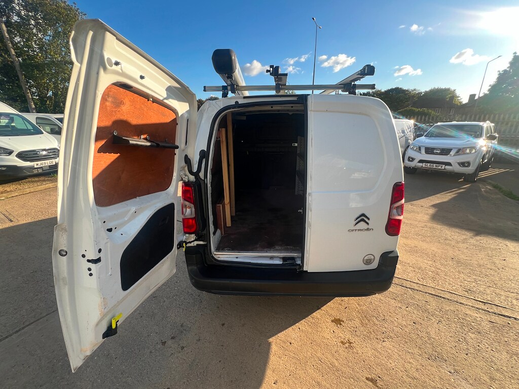 Used Citroen Berlingo 2020 for sale - 75922160: Photo 44