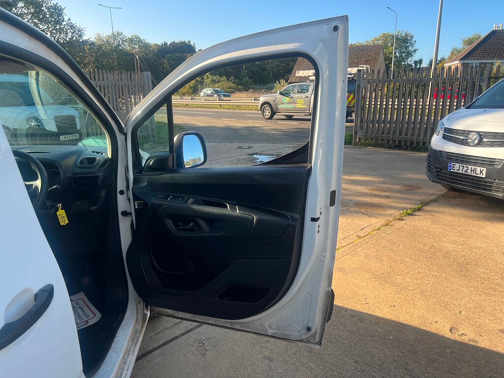 Used Citroen Berlingo 2020 for sale - 75922160: Photo 56