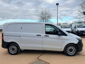 Used Mercedes-Benz Vito 2022 for sale - 77641007: Photo