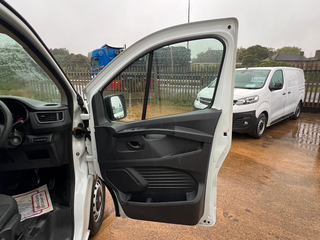 Used Nissan Primastar 2022 for sale - 75972640: Photo 53