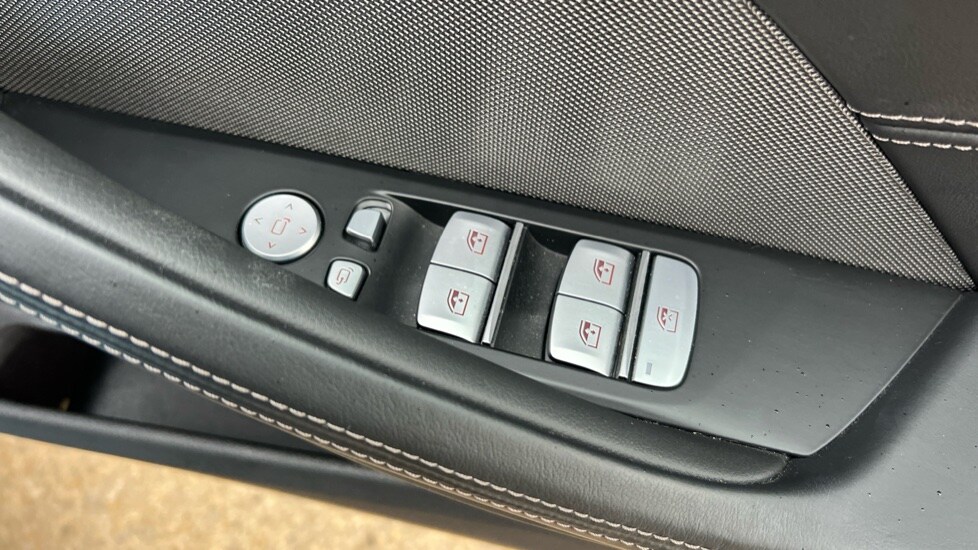 Used BMW 8 Series 2023 for sale - 76458735: Photo 30