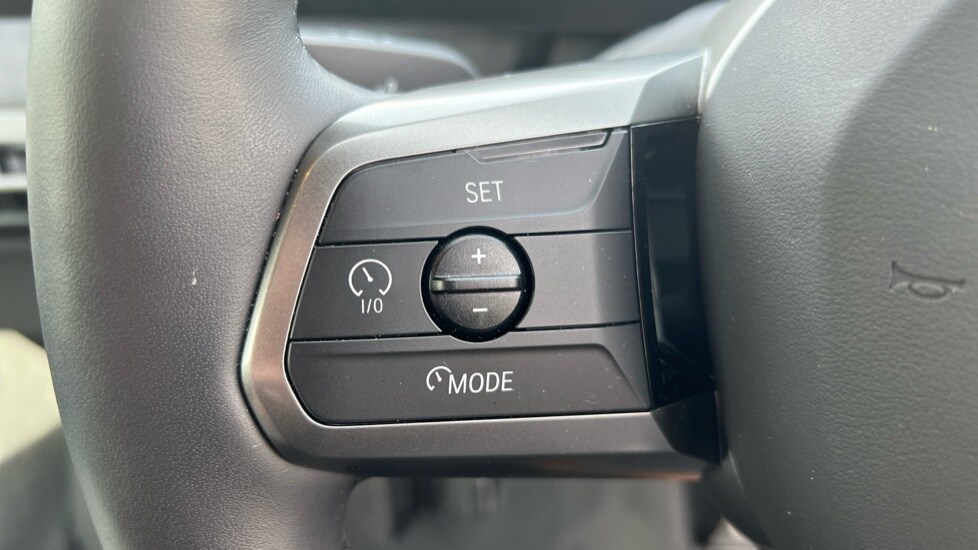 Used BMW iX 2025 for sale - 75829000: Photo 31