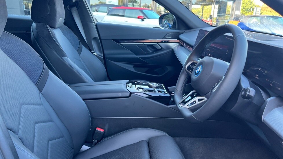 Used BMW i5 2025 for sale - 75996957: Photo 11
