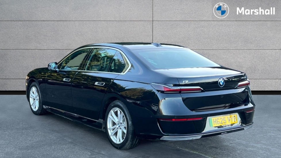 Used BMW i7 2025 for sale - 76635597: Photo 2