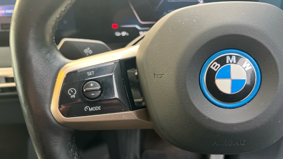 Used BMW iX 2022 for sale - 76773101: Photo 17