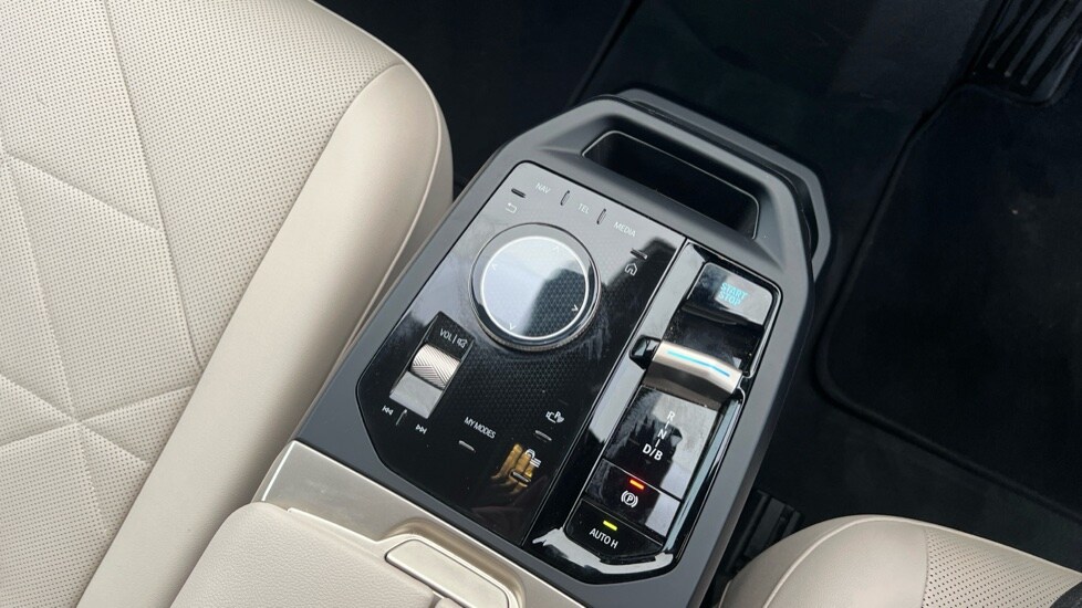 Used BMW iX 2022 for sale - 76773078: Photo 10
