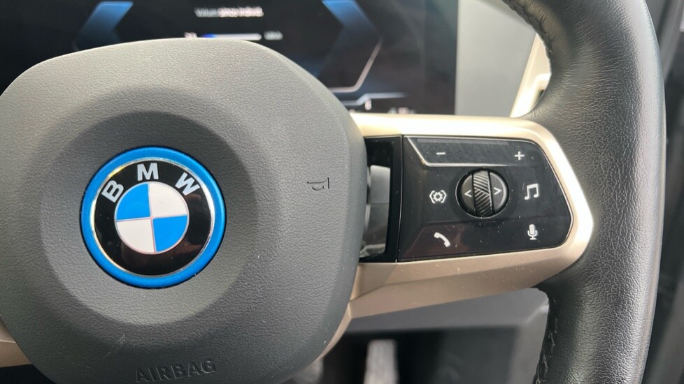 Used BMW iX 2022 for sale - 76773078: Photo 18