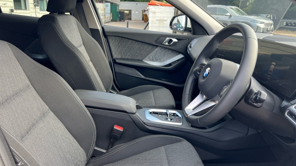 Used BMW 1 Series 2025 for sale - 76067047: Photo 11